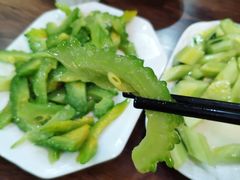 -壹阁胡羊焖饼(特色小吃街店)