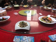 -侬佳蒸菜馆(听潮店)