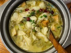 -周鱼小馆石锅酸菜鱼(活力汇店)