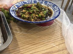 -江城燕子大排档(江汉路步行街店)