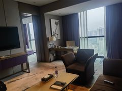 -西安君富酒店(大明宫龙首原地铁站店)