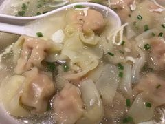 鲜肉小馄饨-东泰祥生煎馆(陕西南路店)