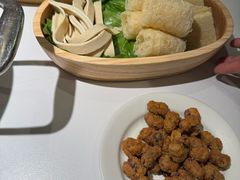 -左庭右院鲜牛肉火锅(新梅广场店)