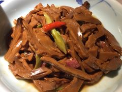 黄酒酱油肉红焖毛笋尖-江南赋(内蒙古大厦店)
