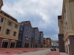 -汉口北品牌服装城