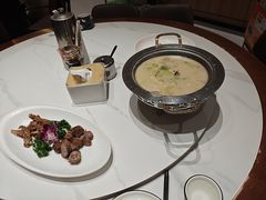 -梅利汴京烤鸭•开封豫菜地标店(东大街店)