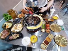 -胡悦里韩式烤肉(芝罘万达广场店)