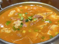 -东口码头·烧鸽子·鱼头泡饼·地方菜(金鹰悦城店)