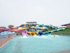 -欢乐水魔方水世界
