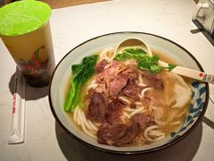 -鑫花溪牛肉米粉(凤凰街创始总店)