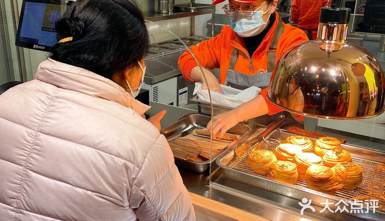 一口爆汁，成都首家金丝牛肉饼