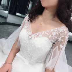 -艾米丽婚纱礼服