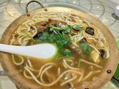 台蘑炖土鸡-五台山银海山庄