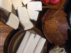 -周幺妹重庆老火锅(银泰城总店)