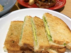 咖椰吐司-HELLO 27 意面·沙拉·帕尼尼