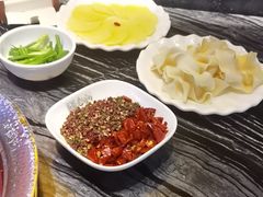 -老船舫·现做活鲜鱼馆(东郊记忆店)