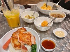 大块鸡扒肠仔饭-公仔堂港式茶餐厅(西村店)