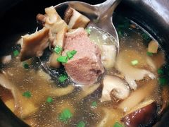 -逸兴楼·地道长沙菜(六沟垅店)