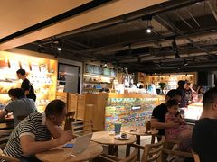 -猫的天空之城概念书店(苏州诚品店)