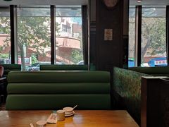 卡座-粥全粥到海鲜家常菜·海肠捞饭(嫩江路店)