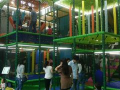 -蒙特利亲子乐园