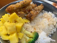 -8PINTS八品脱·日料·烧鸟·精酿小酒馆(莘庄店)