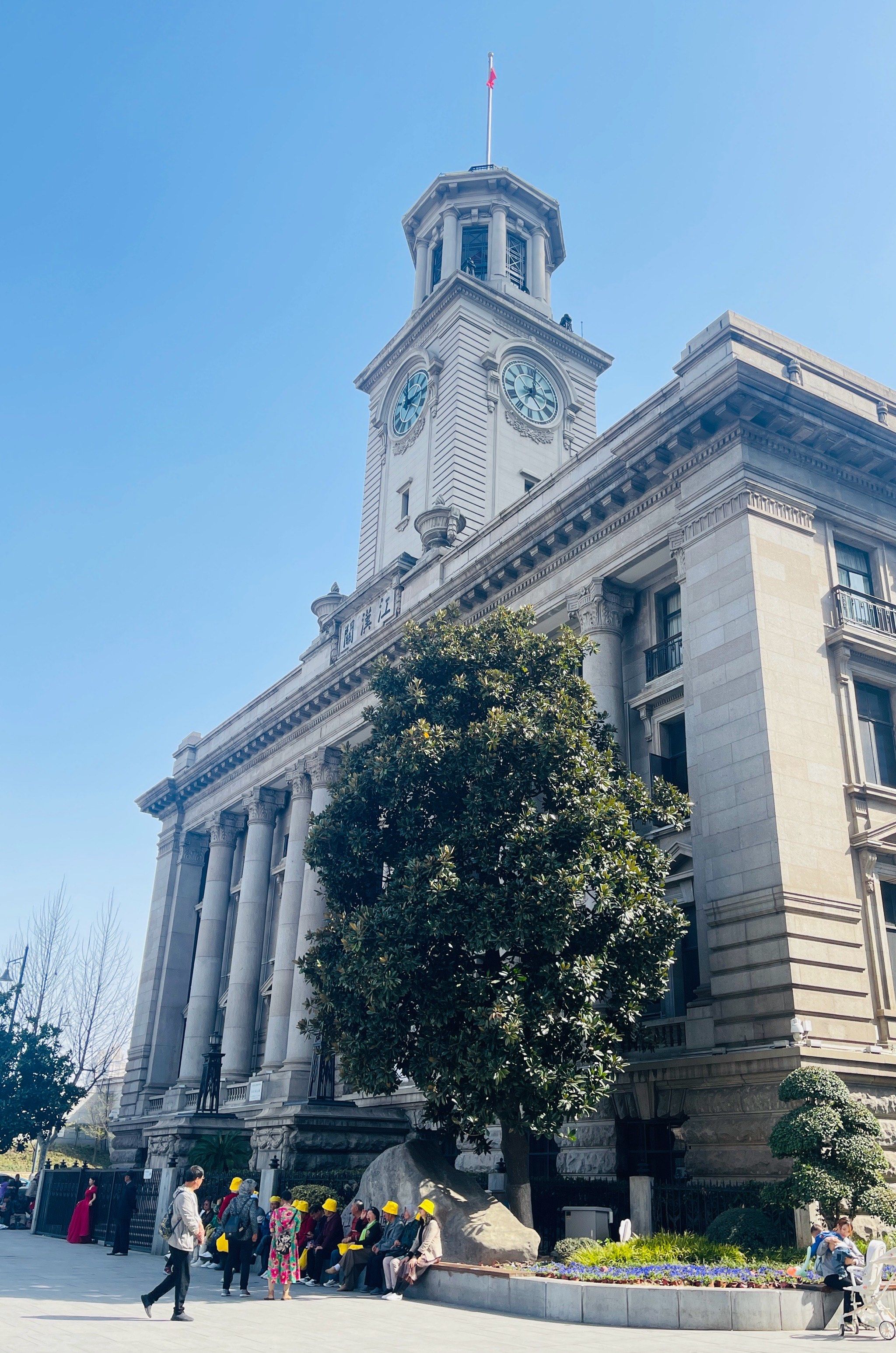 网上预约购买,门票免费,微信小程序"武汉文旅码"内搜索"江汉关博物馆"