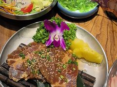 -明洞阿姨·韩式酱蟹烤肉·创意料理(三元桥店)