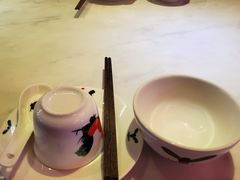 餐具摆设-芽笼芽笼新加坡餐厅(世纪汇店)
