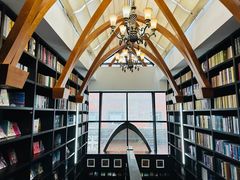 -钟书阁(松江泰晤士小镇店)