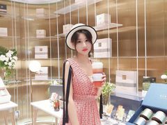 -奈雪的茶(湖滨银泰in77C区PRO店)