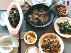 茶油焖黑鸡/只-茶油香闽南菜·花园餐厅(前埔店)