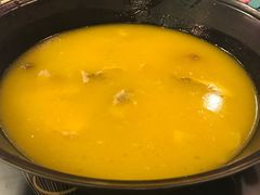 -鲜入围煮花胶鸡海鲜火锅