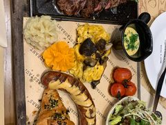 -Mark&Mars Restaurant
