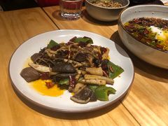 -十三式重庆江湖菜(金茂览秀城店)
