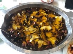 -鑫巴蜀小镇 · 水煮鱼专研店(玉桥店)