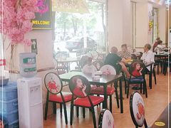 大堂-休记光头香辣蟹干锅(绵竹店)