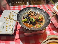 -罗霸蛮老岳阳大排档·鲜货烧烤·土吊子煨砂锅烧菜