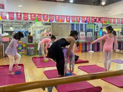 -美育少儿中国舞·钢琴·声乐艺术中心(枫蓝购物中心店)