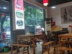 大堂-湘聚南县土菜馆(龙山二路店)