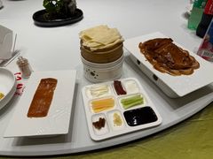 红双喜酥不腻烤鸭-红双喜海鲜淮扬菜·港城美食名片(海昌北路店)