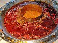 -茅草房·河畔园林火锅