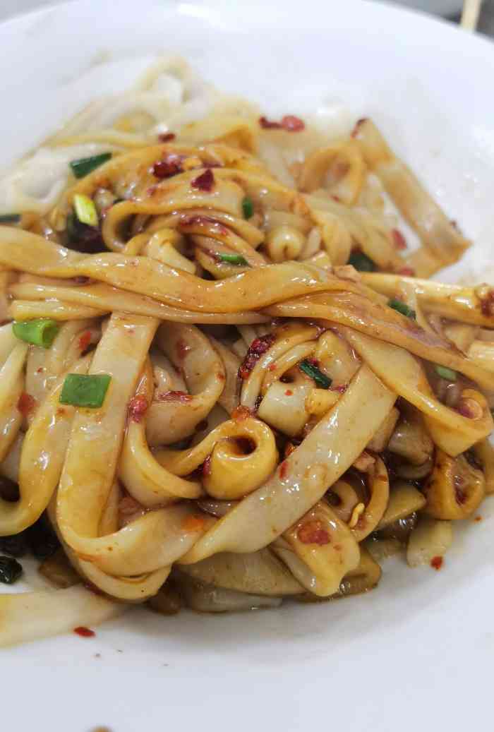 天下第一光头粉(长郡中学店)-"吃隔壁的糖油坨坨,然后发现了这家光头