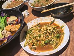 -万记麻辣烫国展总店