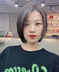 -变画·发型STUDIO