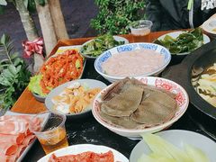 -重庆川渝肥妹火锅