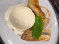 -LESCEDARS  Bistro香柏树(外滩店)