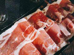 -老牌坊云南鱼豆花火锅(哈西万达店)