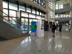 -上海跨国采购会展中心