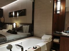 -西双版纳融创皇冠假日度假酒店